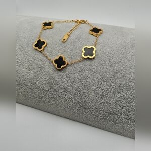 Elegant Gold and Black Clover Bracelet, 18k Gold Plated Stainless Steel